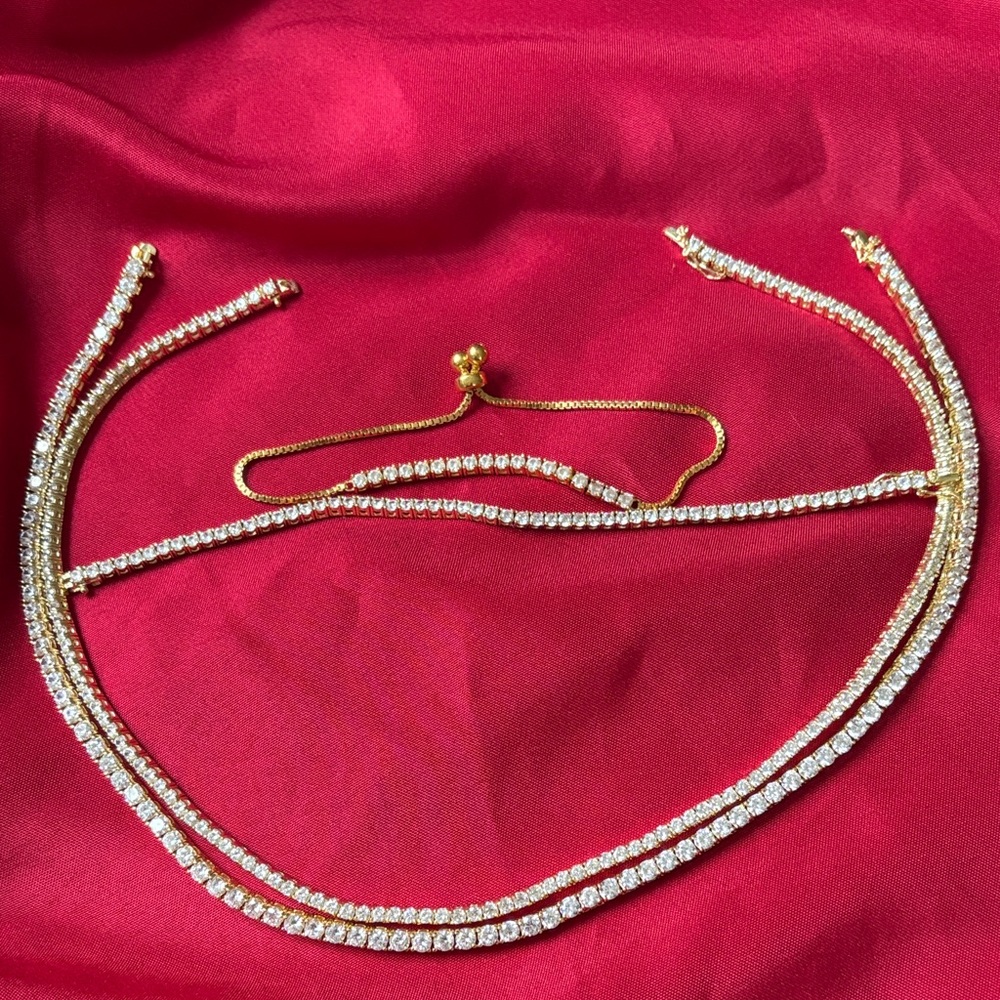 (A lot) of Elegant Gold Women's Necklaces and Bracelets